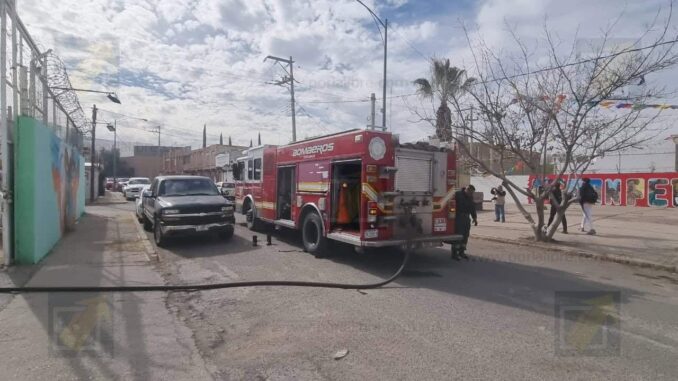 Incendio en ferretería del viejo San Pedro es controlado sin lesionados