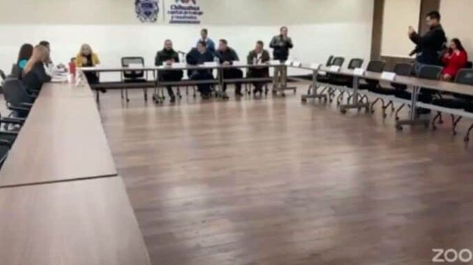 El regidor Miguel Riggs insulta a la síndica Olivia Franco durante sesión virtual del Ayuntamiento de Chihuahua