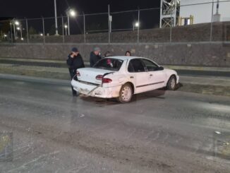 Choque en la colonia Revolución deja una persona lesionada