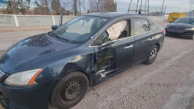 Accidente entre patrulla y vehículo particular en avenida Los Arcos deja daños materiales