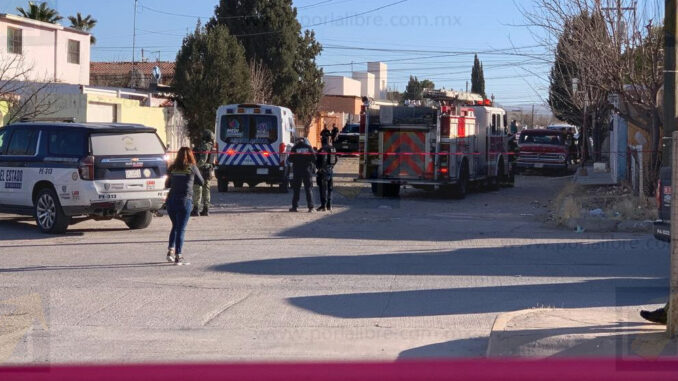 Muere una mujer y resultan 4 intoxicados, uno de ellos un policía que auxilió tras fuga de gas