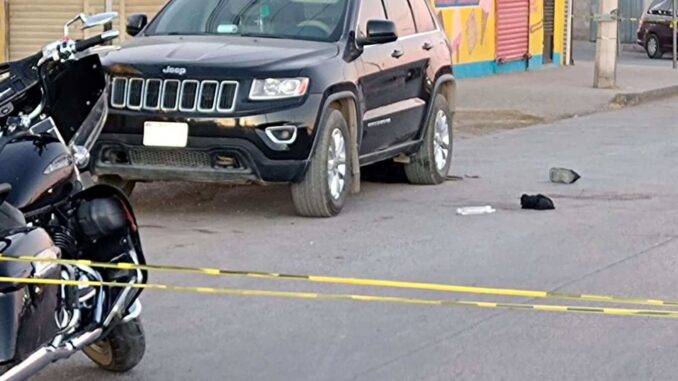 Mujer fallece y hombre resulta herido en accidente en la Carretera Casas Grandes