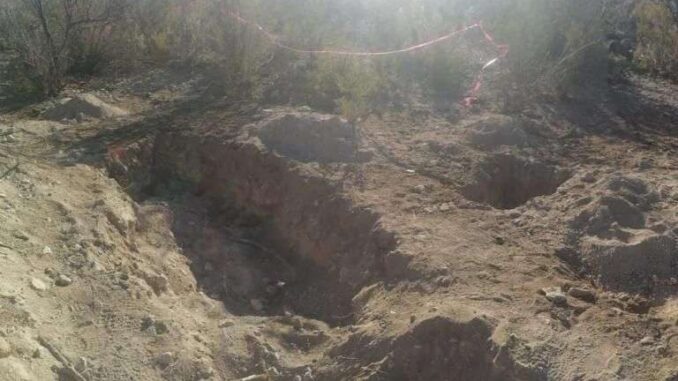 Hallan cuerpo en descomposición y osamenta en fosas clandestinas en Aldama