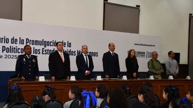 Alumnos de quinto grado de primaria juraron lealtad a la Carta Magna