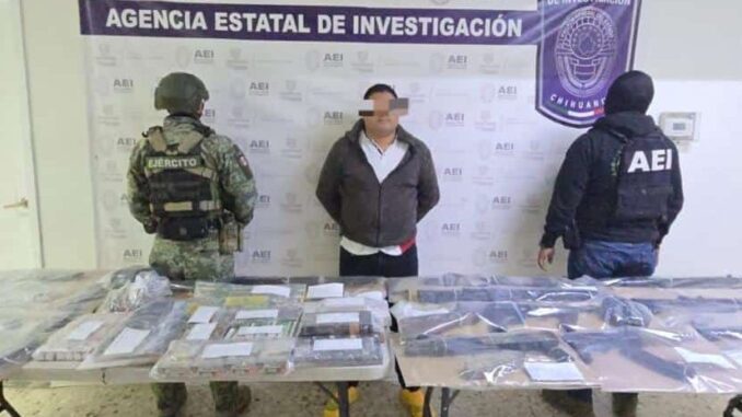 Capturan AEI y Ejército, a sujeto con casi 2 mil cartuchos, 9 armas largas y 32 cargadores, en la colonia CDP