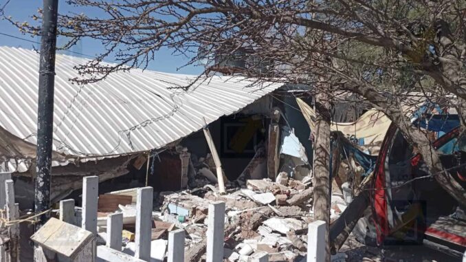 Explosión en vivienda deja una mujer herida y daños en colonia Toribio Ortega
