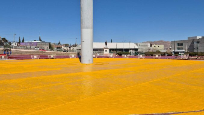 Pinta Municipio explanada del asta bandera de El Palomar