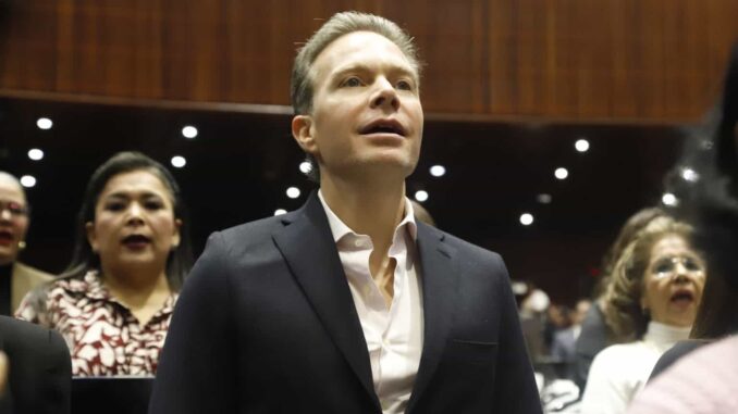 No hubo chantaje del PVEM para aprobar reforma que prohíbe nepotismo y no reelección: Manuel Velasco