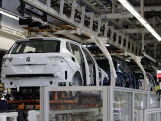 Estados Unidos considera retrasar un mes los aranceles al sector automotriz