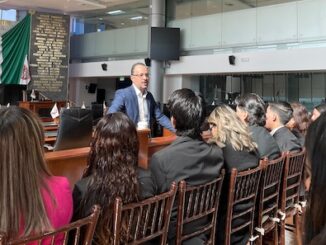 Jorge Soto llama a los jóvenes a prepararse y no caer en la corrupción – Al Instante Chihuahua.com