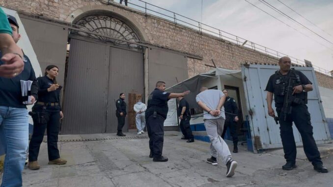 Trasladan a 89 reos del Cereso No.1 para combatir la sobrepoblación