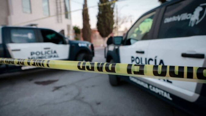 Suspende Policía Municipal desalojo de vivienda en Las Águilas; no acudió actuario