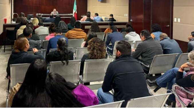 En una sola audiencia, vinculan a proceso a 30 imputados por el delito de robo