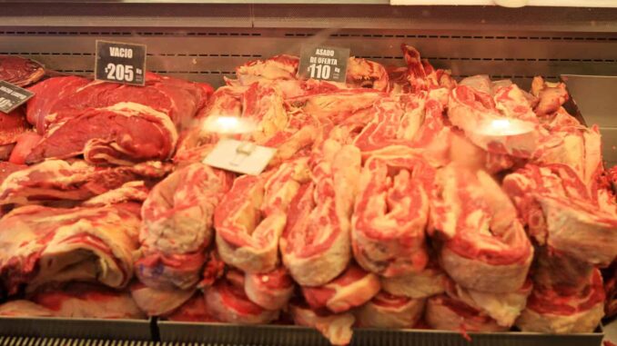 Exportaciones de carne de res a EE.UU. bajan un 7% anual ante cierre fronterizo