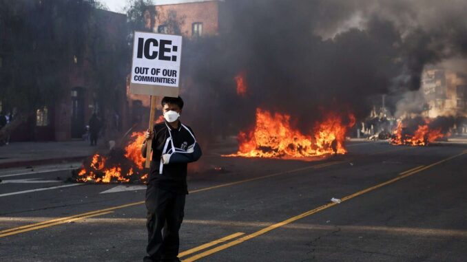 «Estos disturbios sólo fortalecen nuestra determinación»: Trump