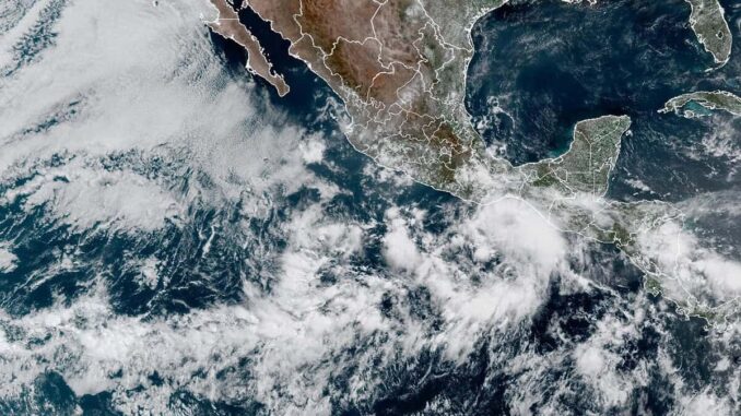 Efecto Fujiwhara amenaza las costas mexicanas, ¿de qué se trata?