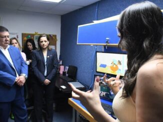 Recibe Fiscal General a creadora del programa “Antenas por los Niños”