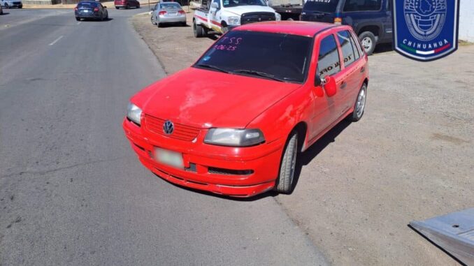 Recupera AEI automóvil con reporte de robo en Parral