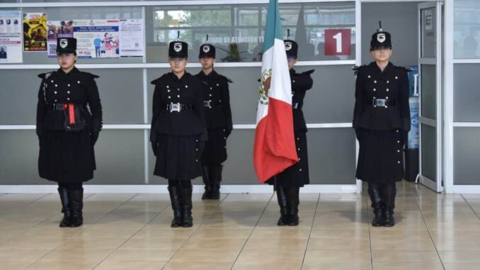 Inicia junio con honores a la bandera en Fiscalía Zona Norte