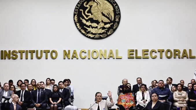 Ordena INE frenar “acordeones” rumbo a la elección judicial