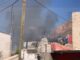 Incendio consume vivienda en la Colonia Popular; bomberos sofocaron las llamas