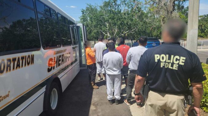 EE.UU. evalúa ‘reality’ donde migrantes competirían por ganar la ciudadanía