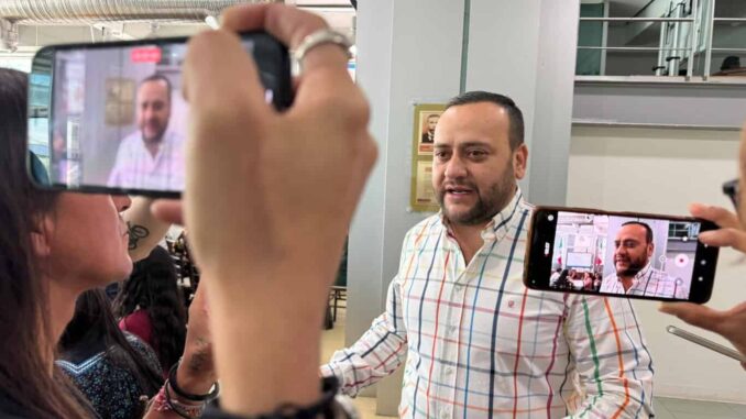 “Si no va a defender a los chihuahuenses que se dedique a otra cosa”: Medina a Estrada en encontronazo por gusano barrenador