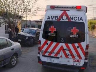 Choque entre dos camionetas en cruce de Las Granjas; una mujer lesionada  