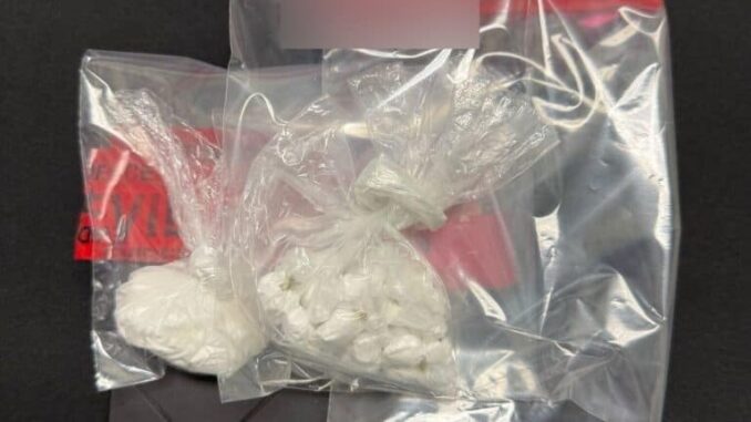 Detiene COE Zona Norte a masculino por posesión de cocaína en Cd. Juárez