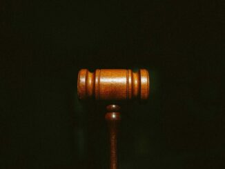 FBI detiene a jueza en Wisconsin por obstruir captura de un migrante mexicano