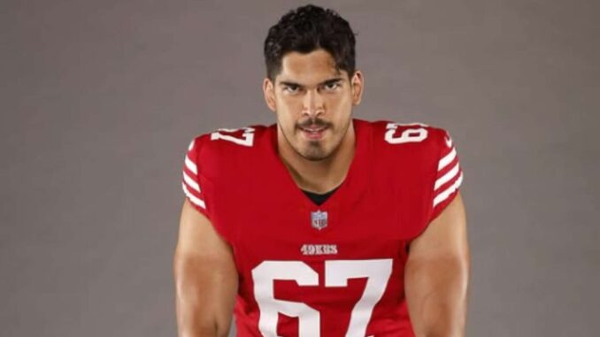 El mexicano Isaac Alarcón asume error y sanción de seis juegos para temporada 2025 de NFL
