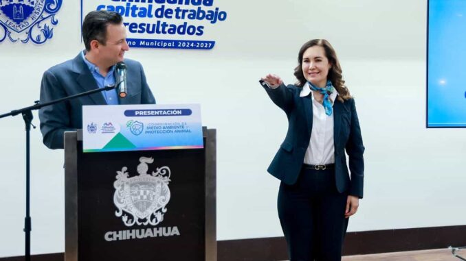 Toma protesta alcalde a la nueva coordinadora de Medio Ambiente y Protección Animal