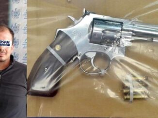 Municipales detienen a un hombre por amenazas con arma de fuego