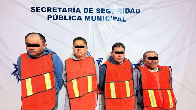 Detienen a 4 robando en una constructora en Parajes de San José