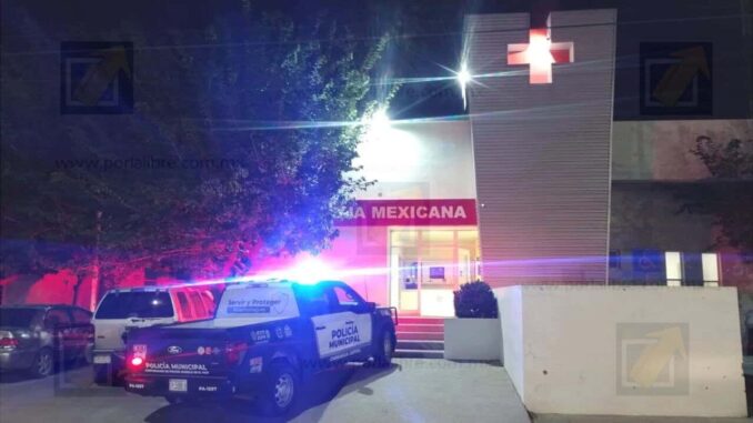 Hombre herido de bala llega a la Cruz Roja en Paseos de Chihuahua