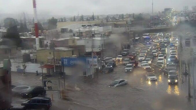 Urgen recursos federales para reconstruir vialidades y caminos destrozados por las lluvias torrenciales en la entidad