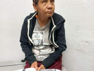 Solicitan apoyo para localizar a familia de mujer extraviada