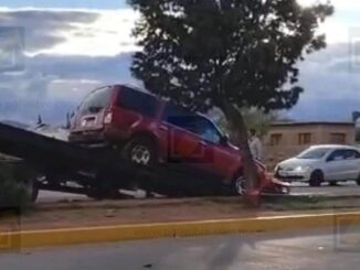 Se registra choque alcance con daños en la vialidad Sacramento