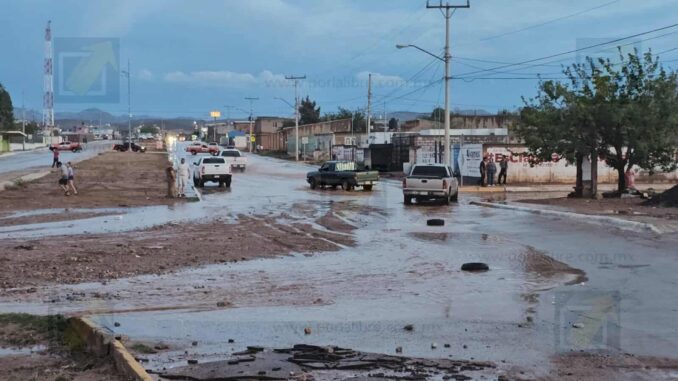 Lluvias intensas provocan afectaciones y movilización de cuerpos de emergencia en el sur de la ciudad