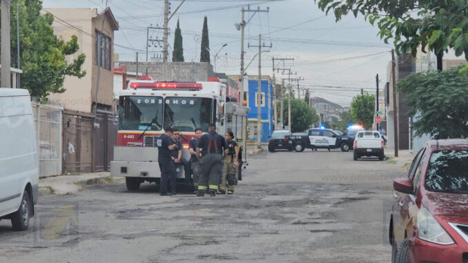 Fuga de gas natural moviliza a cuerpos de emergencia en la colonia Abraham González