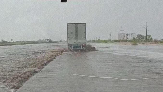 Emiten alerta preventiva por inundación en tramo de la carretera Chihuahua–Juárez